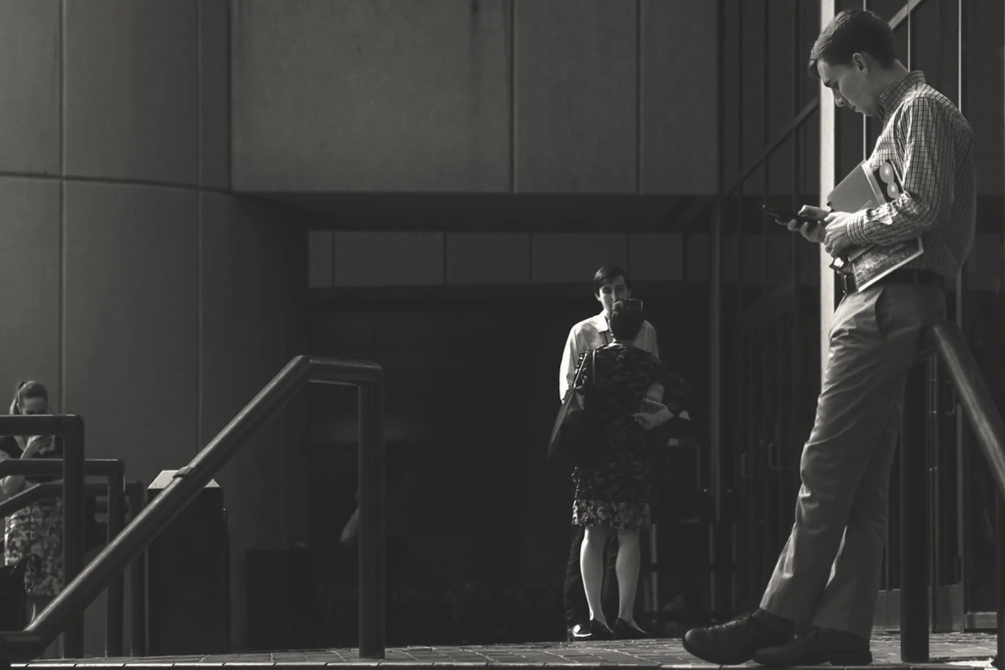A walk downtown, in black and white. Misc photography by Robin Mehdee, South Florida.